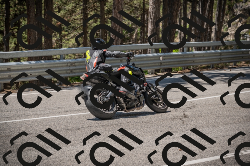 20250601124350-_Z626549_am_