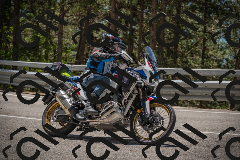 20250601124958-_Z626683_am_