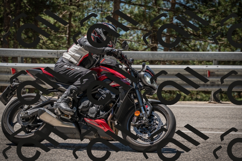 20250601121225-Z62_5884_am_