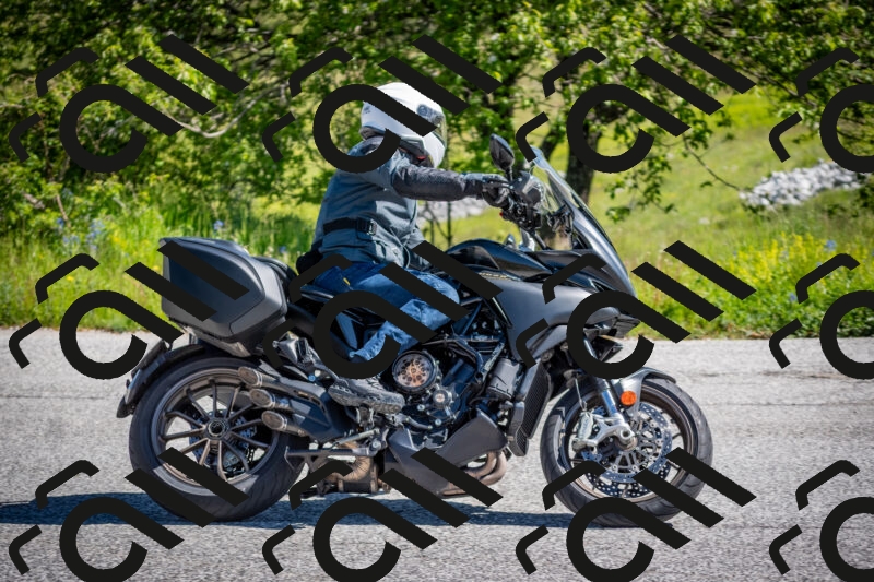 202505311019-DSC_4125_c2