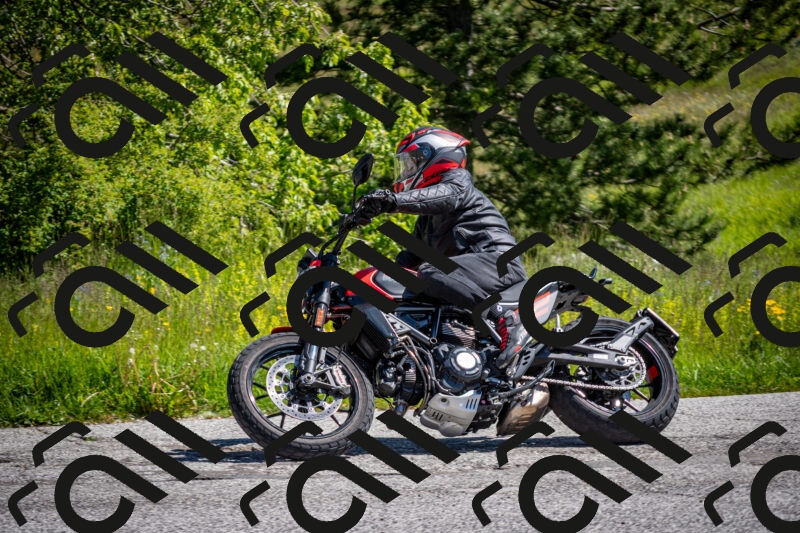 202505311051-DSC_4273_c2