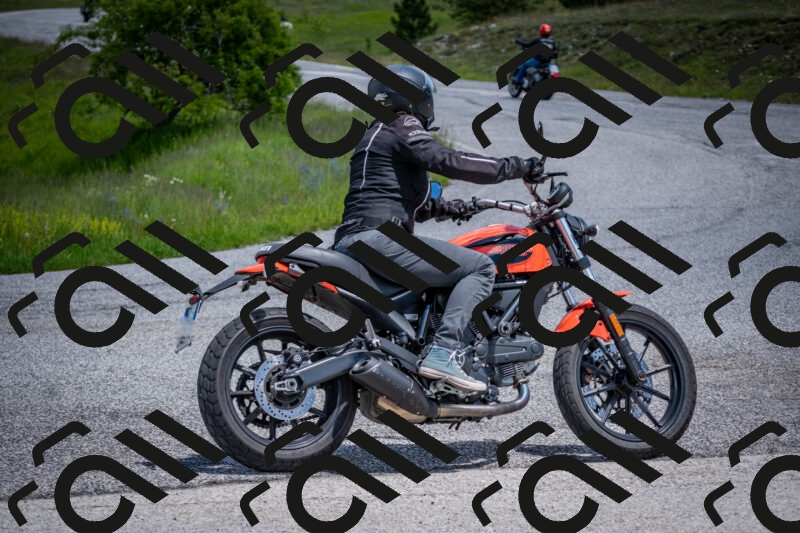 202505311300-DSC_5119_c2