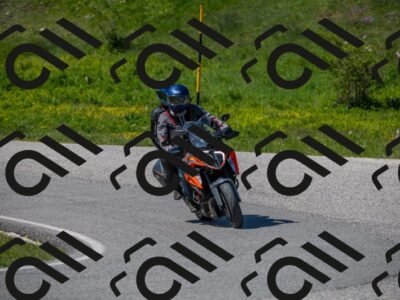 202506011035-M22_8111_m2_