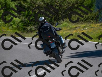 202506011046-M01_9709_m1_