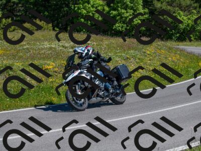 202506011049-M01_9734_m1_