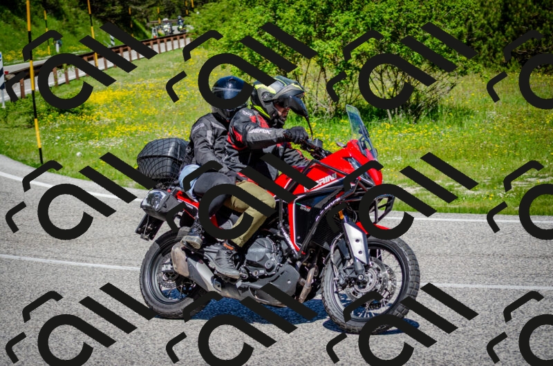 202506011112-DSC_3057_c2