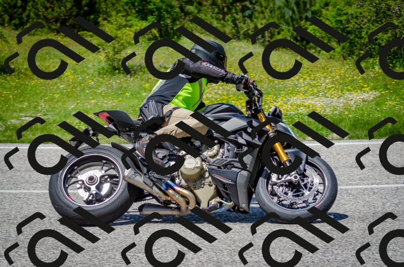 202506011322-DSC_5056_c2