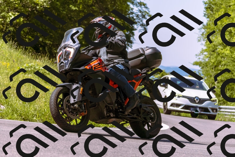 202506011049_DSC6377_d1_