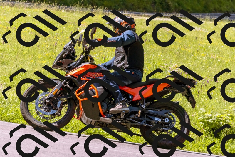 202506011049_DSC6381_d1_