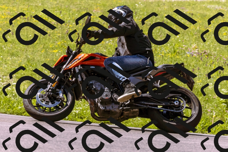 202506011050_DSC6385_d1_