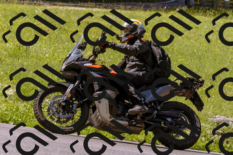 202506011050_DSC6395_d1_