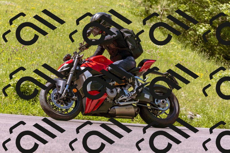 202506011059_DSC6474_d1_