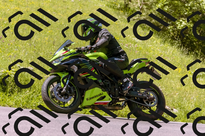 202506011105_DSC6523_d1_