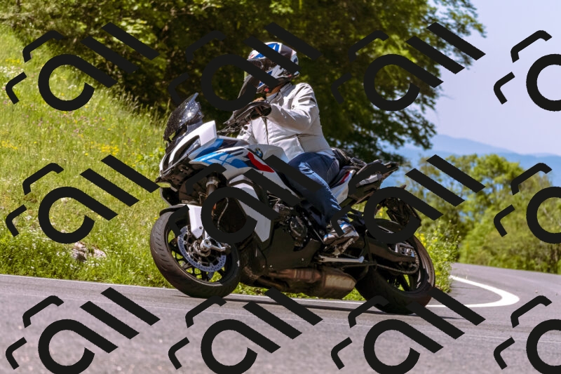 202506011105_DSC6526_d1_