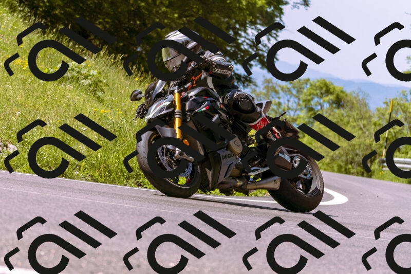 202506011112_DSC6590_d1_