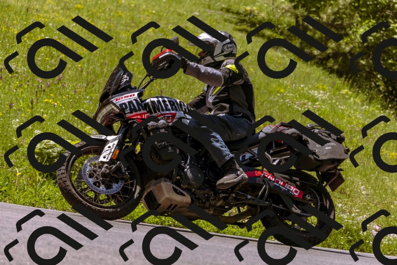 202506011149_DSC6847_d1_