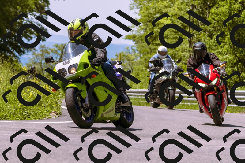 202506011152_DSC6878_d1_