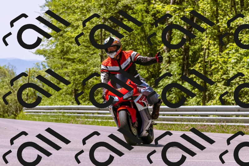 202506011154_DSC6898_d1_