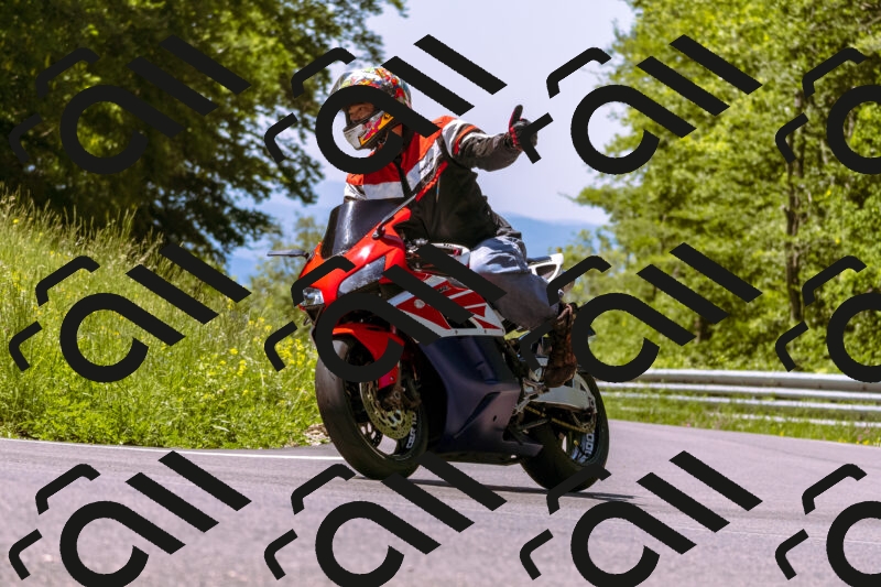 202506011154_DSC6900_d1_