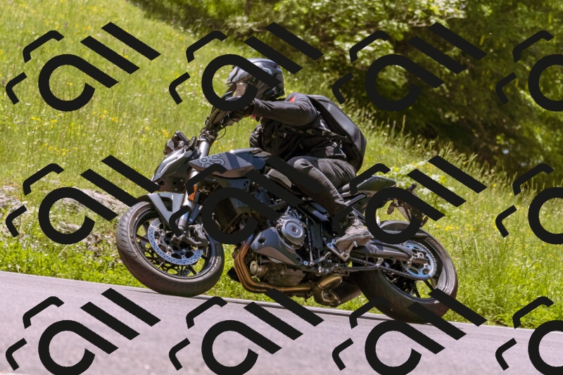 202506011226_DSC7033_d1_