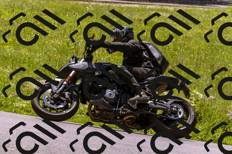 202506011226_DSC7034_d1_