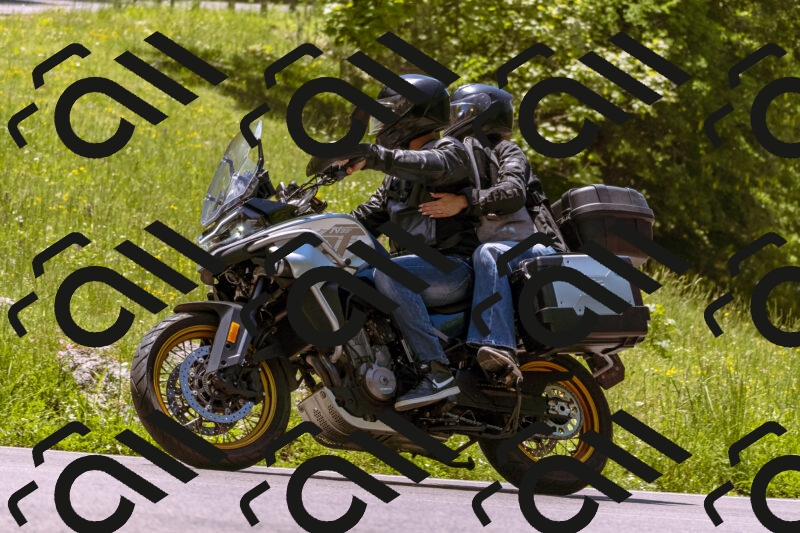 202506011238_DSC7074_d1_