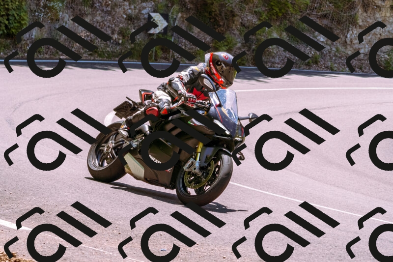 202506011254_DSC7127_d1_