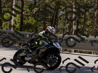 202505311642-_04A7820-2_c3_