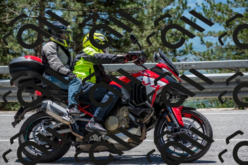 202506011307-DSC_5505_c4_