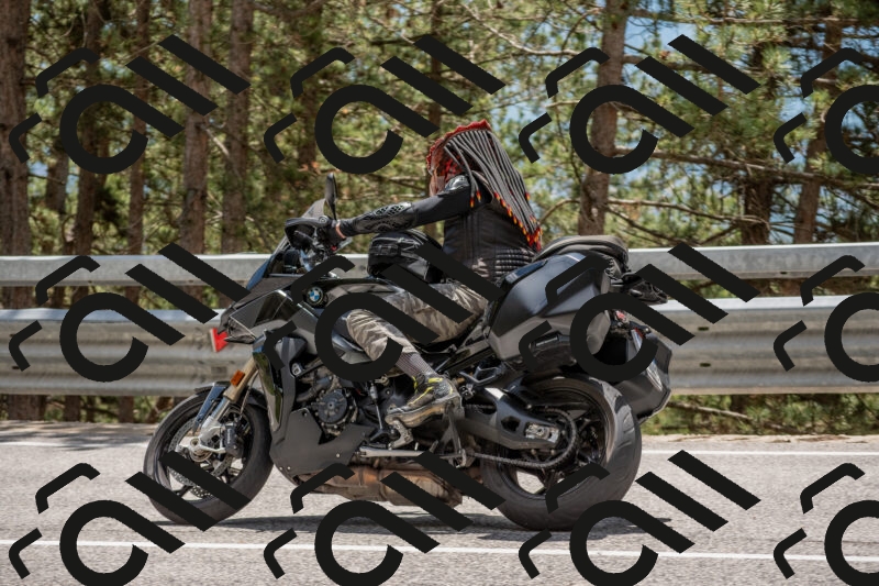 202506011332-DSC_5853_c4_