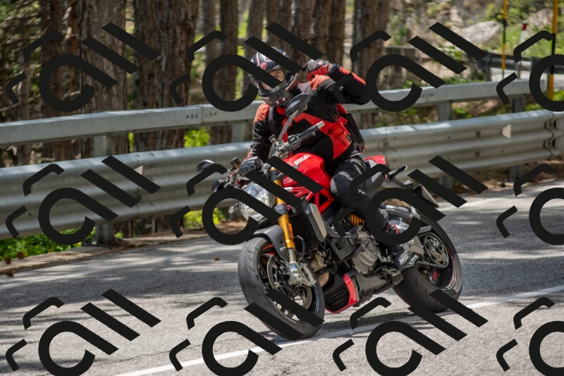 202506011357-DSC_6098_c4_