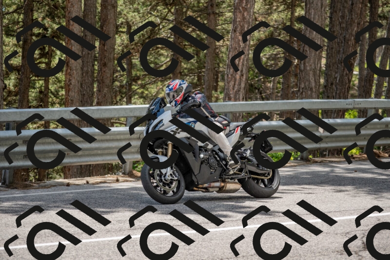 202506011357-DSC_6105_c4_