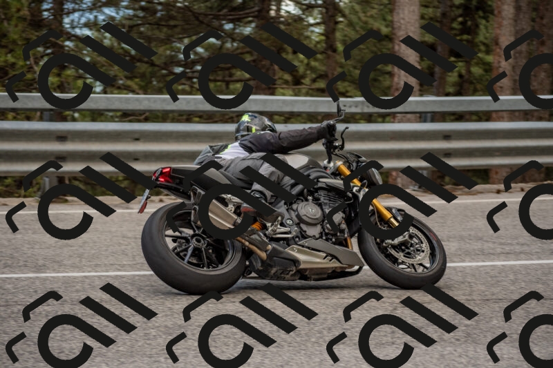 202506011409-DSC_6178_c4_