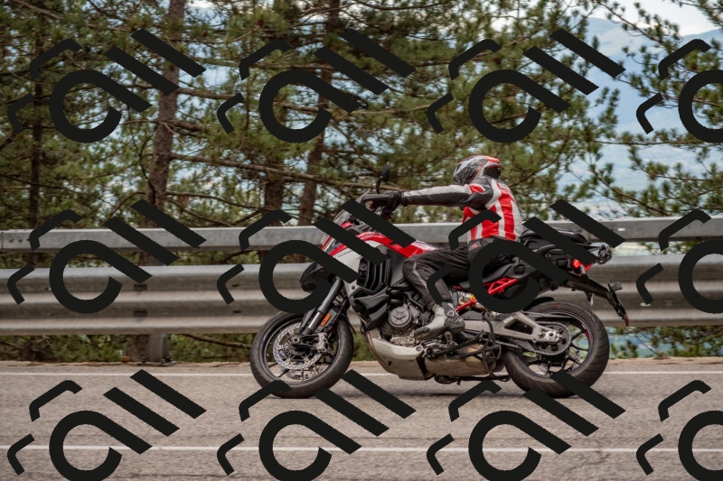 202506011416-DSC_6240_c4_