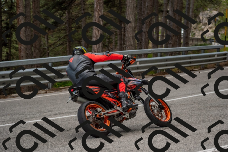 202506011441-DSC_6434_c4_