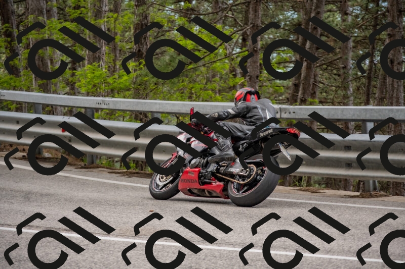 202506011450-DSC_6482_c4_