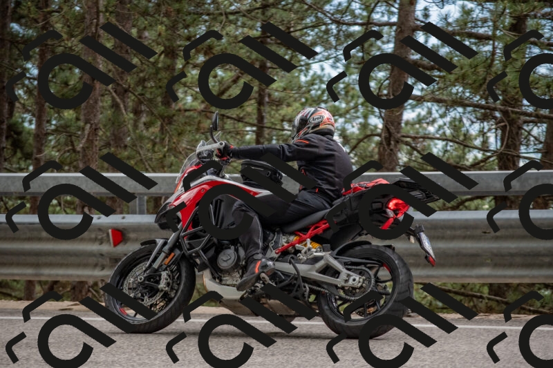 202506011503-DSC_6570_c4_