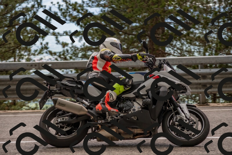 202506011508-DSC_6621_c4_