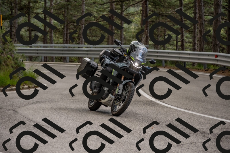 202506011514-DSC_6650_c4_