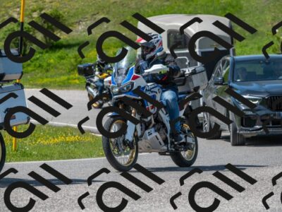 202506021046-M22_9400_m2_