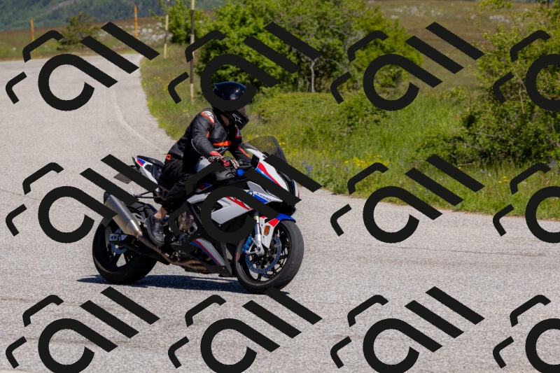 202506011103-_04A8287_c3_