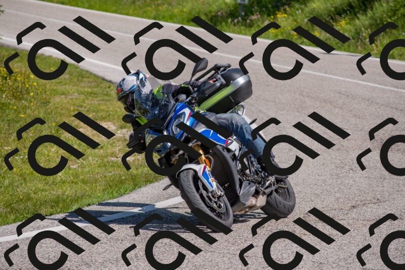 202506021035-DSC_7300_c4_