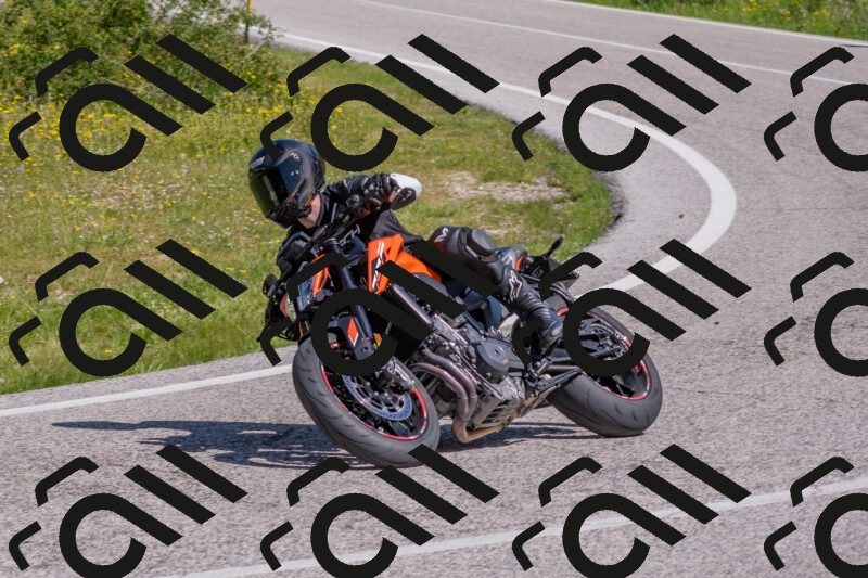 202506021042-DSC_7402_c4_