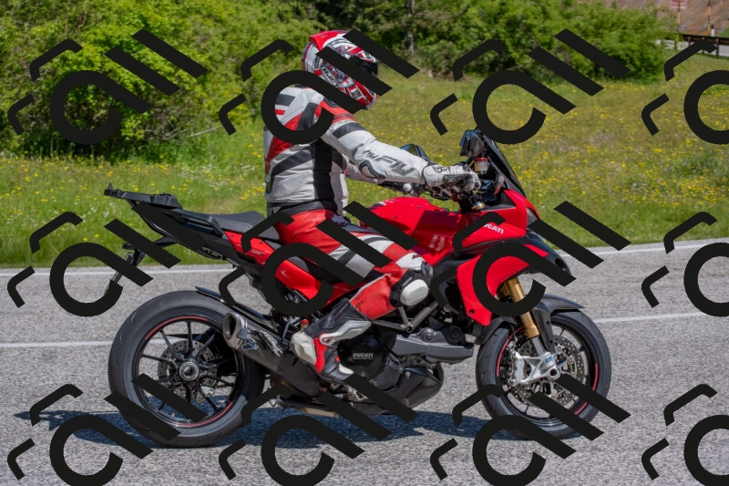 202506021051-DSC_7528_c4_