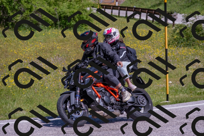 202506021054-DSC_7559_c4_