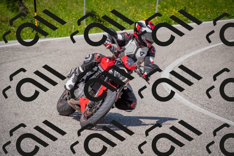 202506021059-DSC_7601_c4_