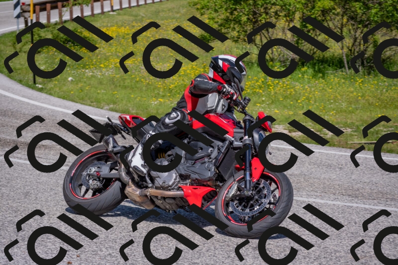 202506021059-DSC_7602_c4_