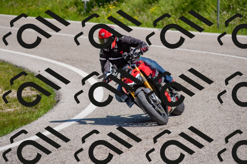 202506021109-DSC_7705_c4_