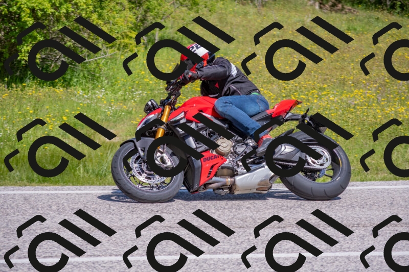 202506021109-DSC_7707_c4_