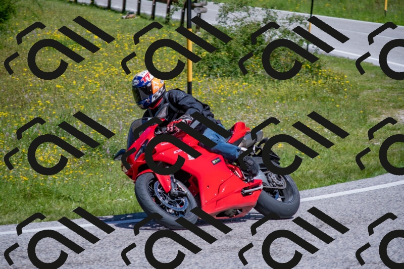 202506021126-DSC_7977_c4_